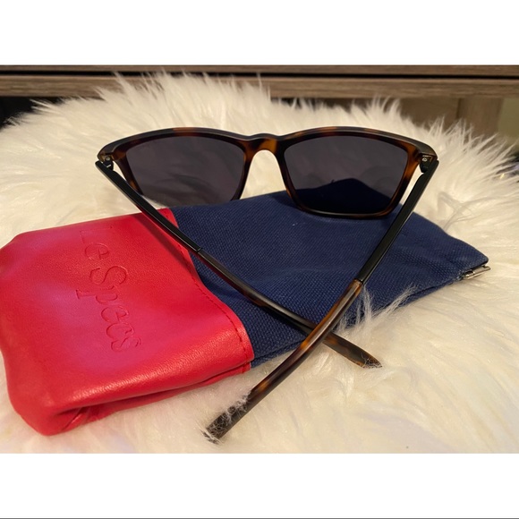 Le Specs Matte Tortoise Sunglasses - Picture 3 of 5